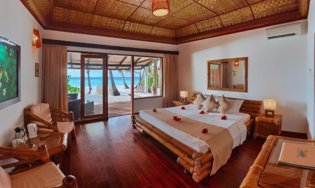 Angaga Island Resort And Spa Exterior foto