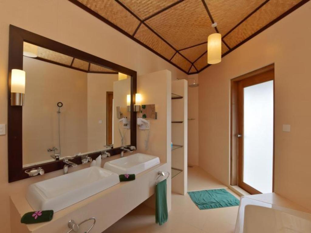 Angaga Island Resort And Spa Exterior foto