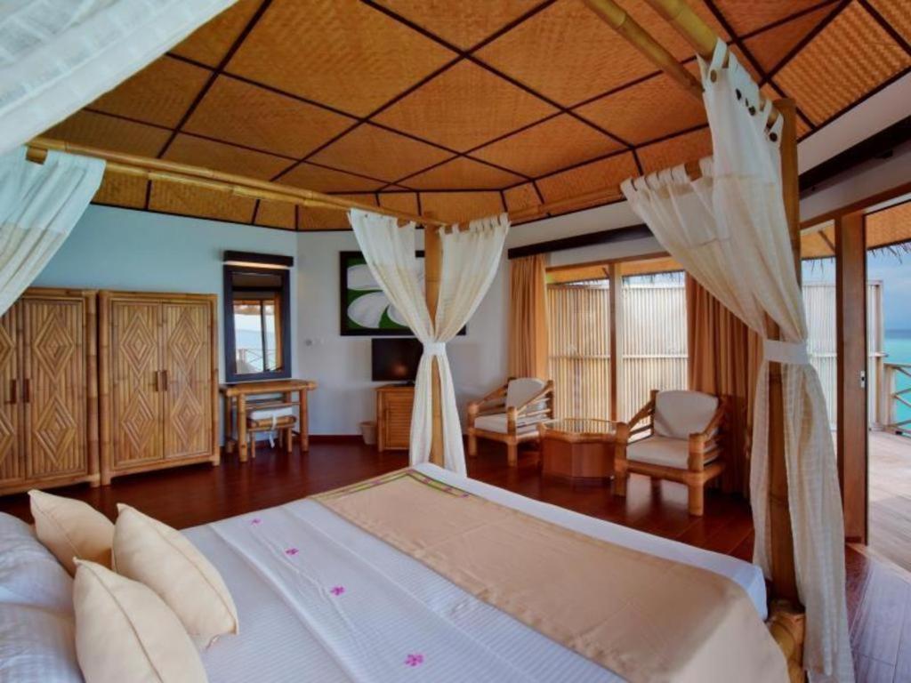 Angaga Island Resort And Spa Exterior foto
