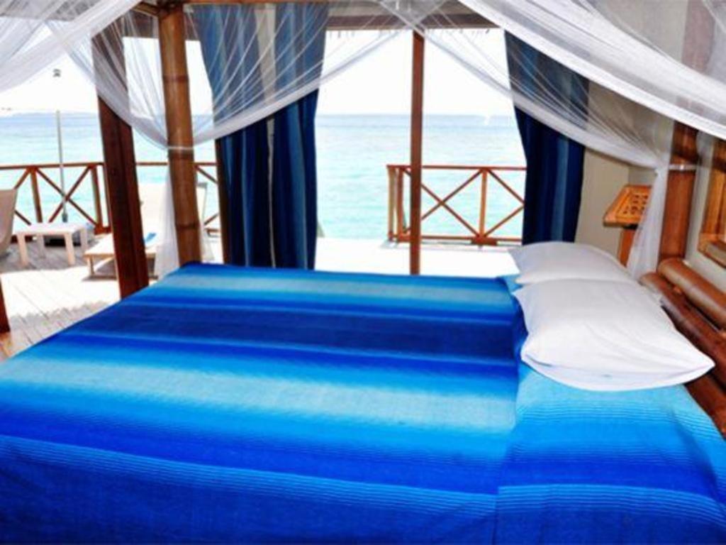 Angaga Island Resort And Spa Exterior foto