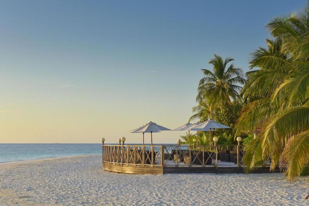 Angaga Island Resort And Spa Exterior foto